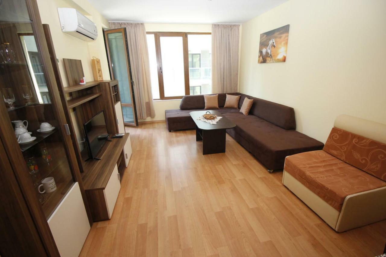 Apartment Rosi Pomorie Exterior photo